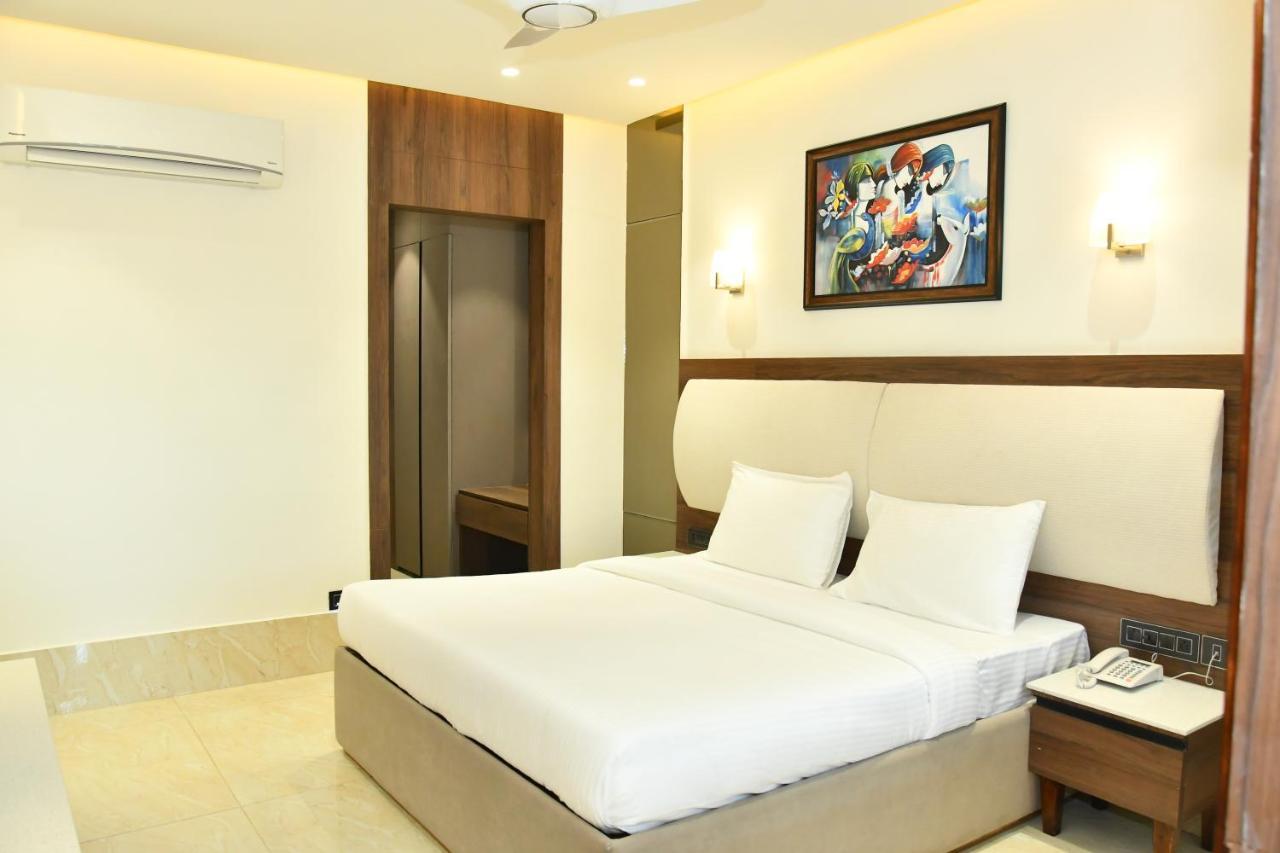 Maharaja Aggarsain Bhawan Hotell Hisār Exteriör bild